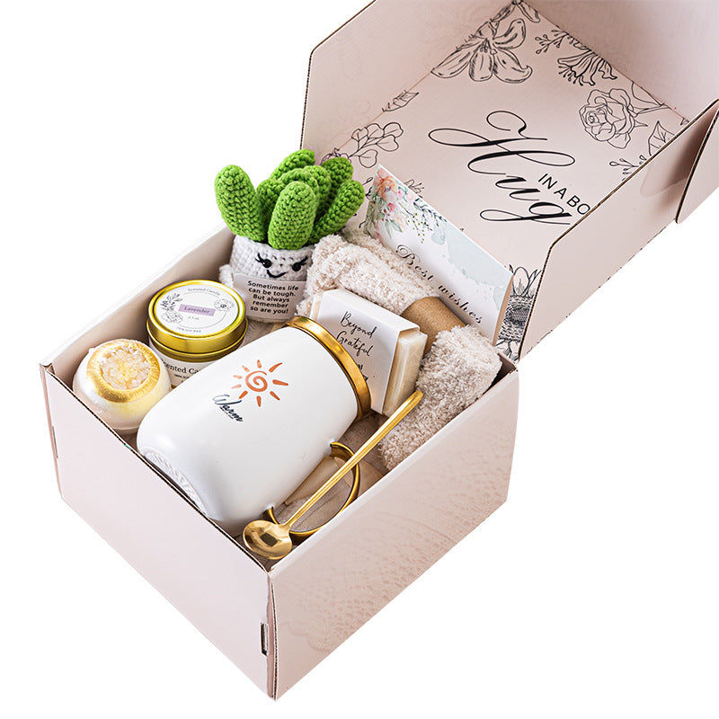 Scented Hug Candle Gift Set