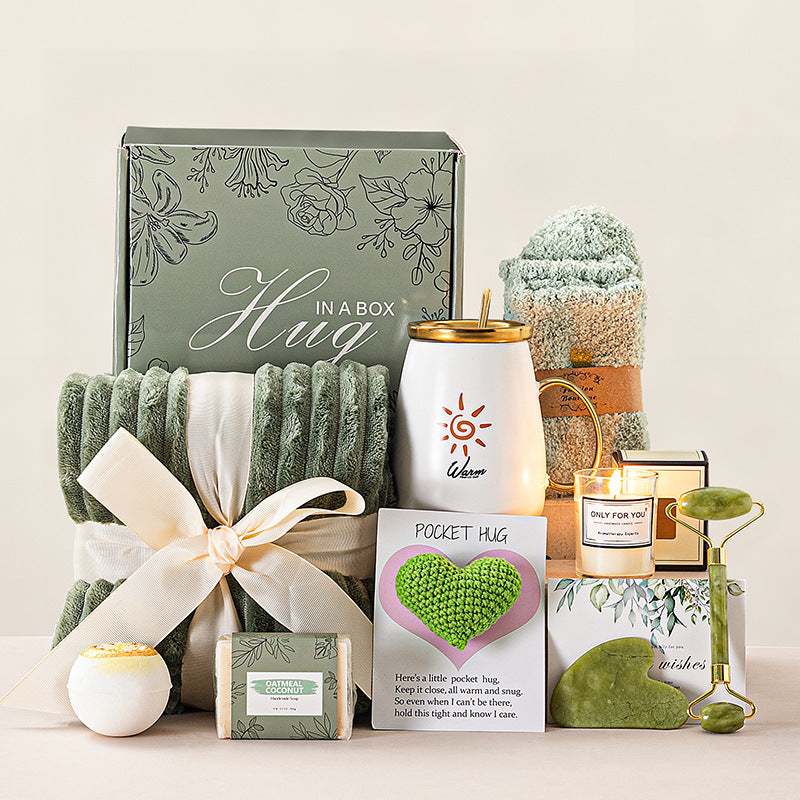 Scented Hug Candle Gift Set